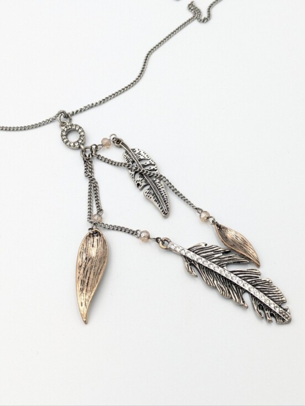 5/25$   Rhinestone feather dangle pendant silver tone chain necklace